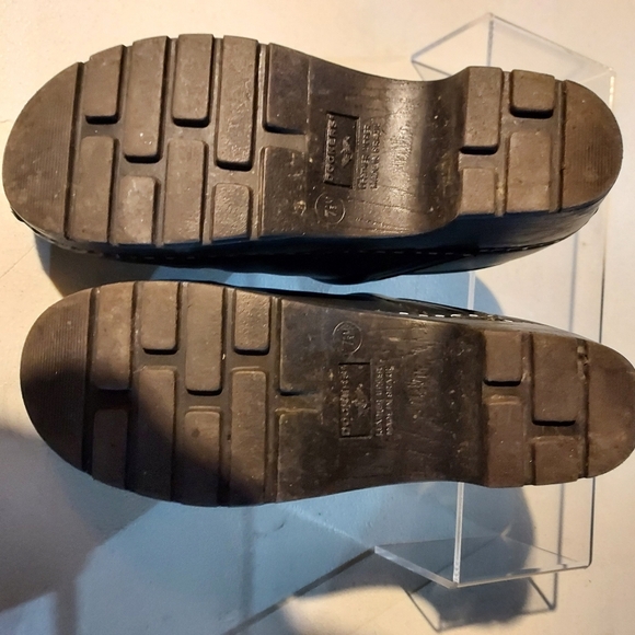 Womans round toe slip on clogs 7.5 - Picture 3 of 8